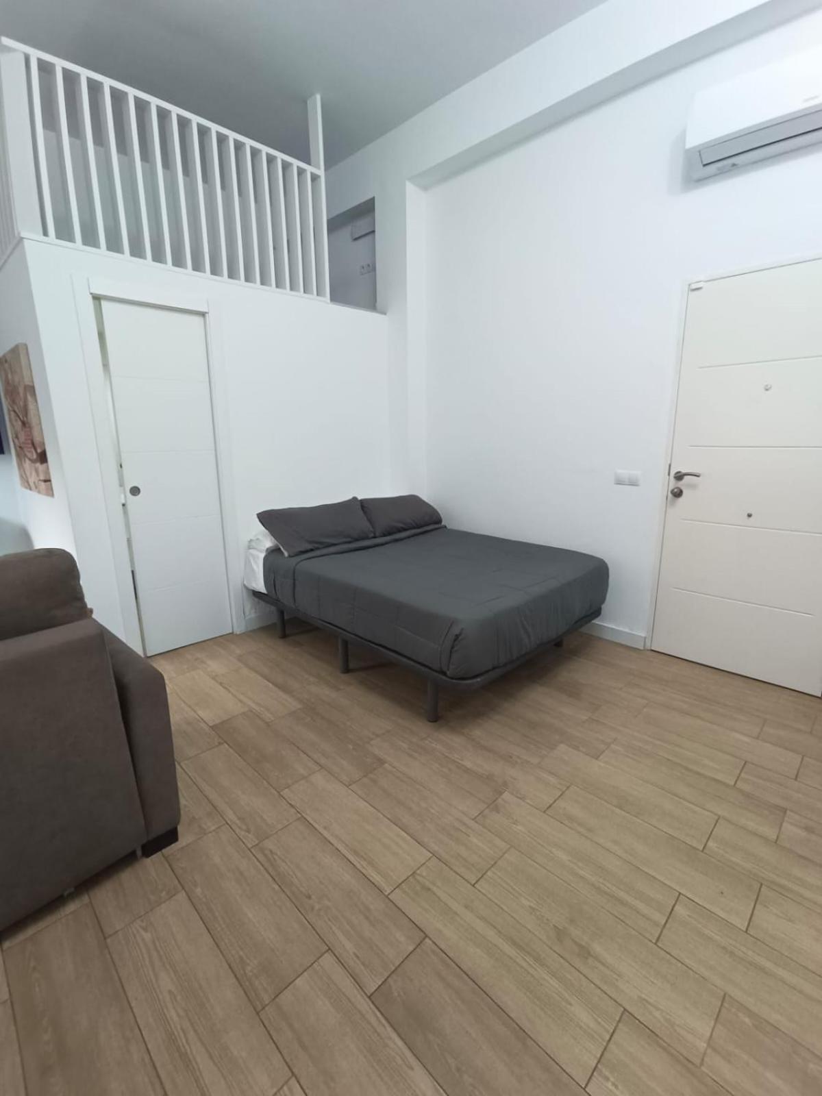 Rockside Residences Suites La Linea La Línea de la Concepción Kültér fotó