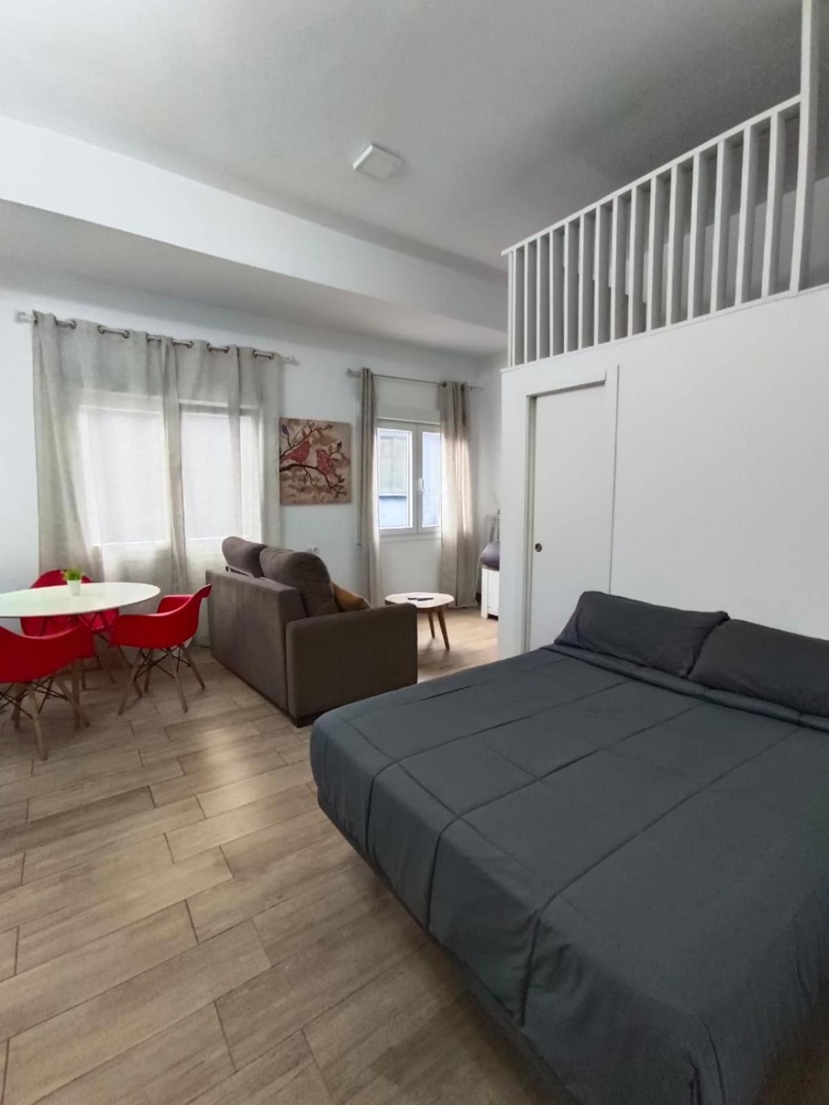 Rockside Residences Suites La Linea La Línea de la Concepción Kültér fotó